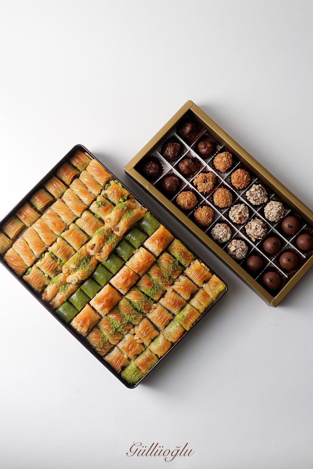 عرض كيلو بقلاوه مشكل + ميكس شوكو